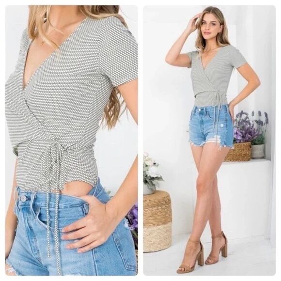 Surplice Bodysuit Ivory and Black Top - Picture 1 of 6